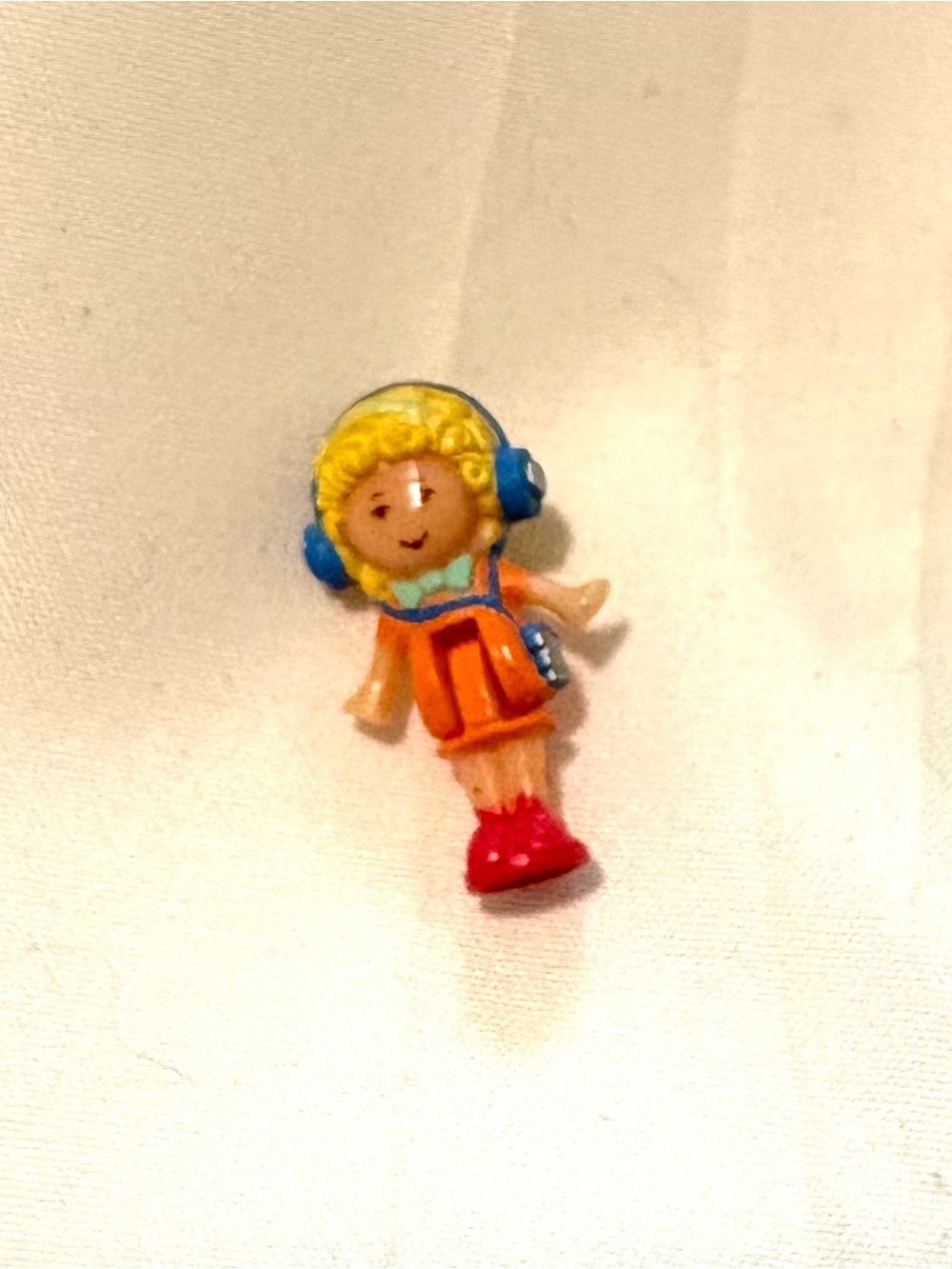 Polly Pocket Polly in Her Music Room Locket Doll only, 1991 Blue Bird
